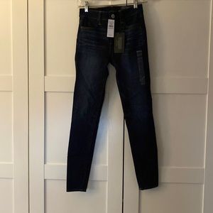 NWT American Eagle HR The Dream Jean Jegging 25R